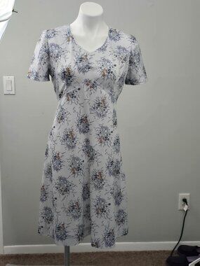 Vintage 1970s Handmade Floral Dress | Lightweight Polyester | Zip-Up | Boho